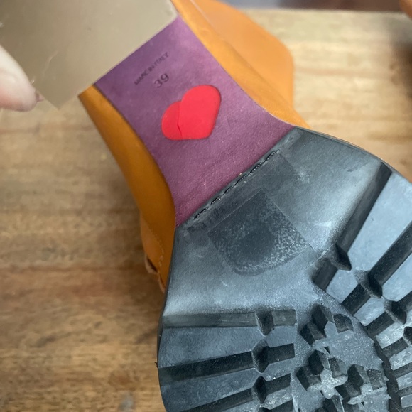 Amanda Gregory Short Lugsole Boots Size 8 - Picture 12 of 12